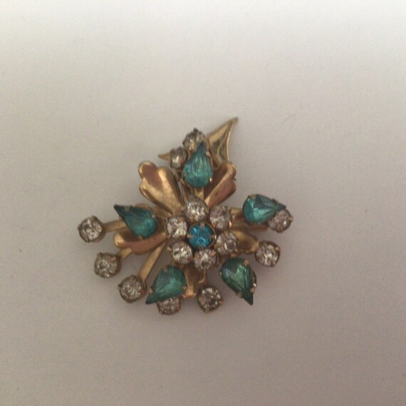 Coro Vintage Brooch/Pendant.Gold tone. Clear and … - image 3