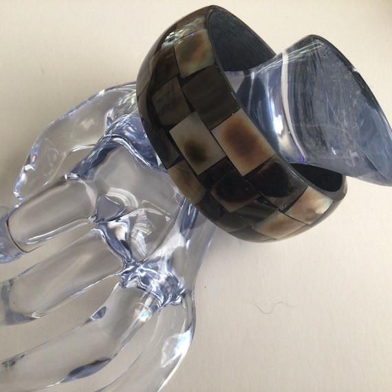 Vintage Shell & Resin Inlay Bangle Bracelet - 3" - image 2