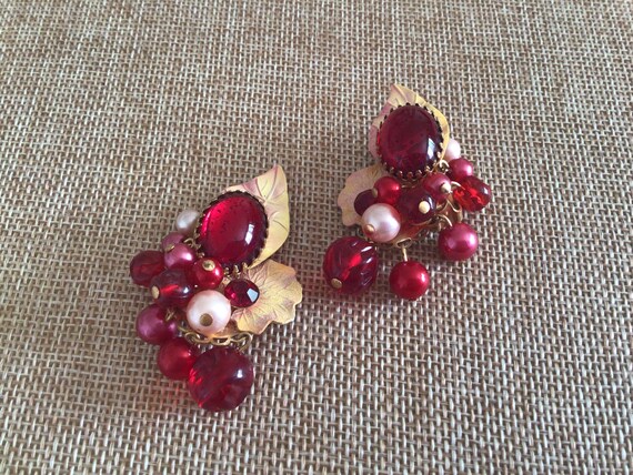 Ruby Red Glass Bead Clip On Earrings: Floral Gold… - image 5