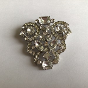 Antique 1930’s Large Brooch.Silver tone,Austria Crystal.Excellent Vintage Condition.