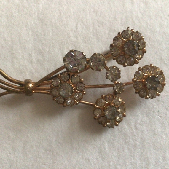 Vintage Brooch Gorgeous bouquet of flowers.Made i… - image 3