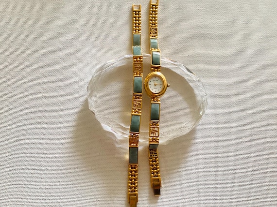 Gem Time Ladies  Quartz Watch  & Bracelet Jade and Gold tone Japanese movement