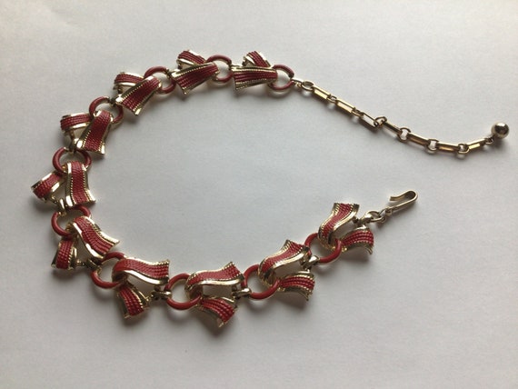 Coro Antique Necklace/Choker.Gold tone.Red hand p… - image 2