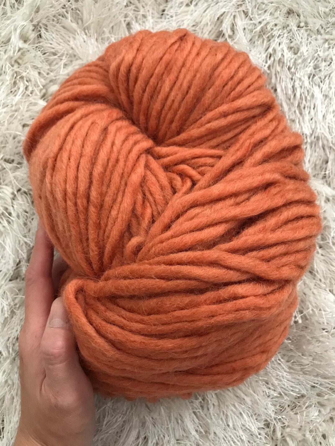 200gm Terracotta Super Bulky Wool Yarn Pencil Roving 90 Yards/270 Feet