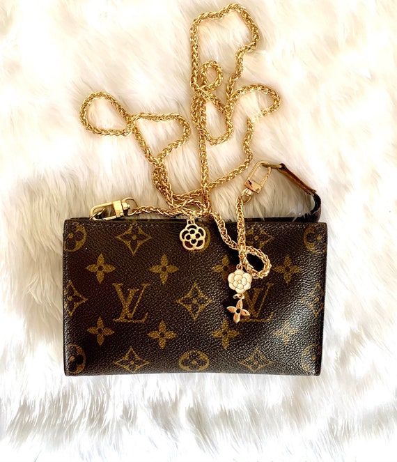 Authentic LOUIS VUITTON purse pm Bag