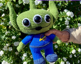 Alien Space Cadet Crochet Pattern