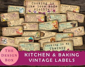Può includere: Etichette vintage da cucina e da forno con sfondo a quadri vichy. Le etichette presentano illustrazioni e testo relativi a vari ingredienti e utensili da cucina e da forno, come tazza da caffè, arancia, mela, formaggio, ora del tè, patata, cupcake, aceto, cucina, pane, fagioli bianchi, lievito in polvere, banana, grigliare, torta, fornello e caffè. Le etichette sono stampate su uno sfondo di carta invecchiata e usurata.