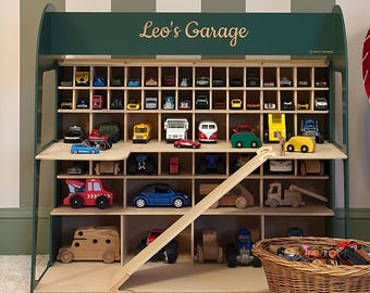 Groene speelgoedautogarage, gepersonaliseerd speelgoed voor jongens, verjaardagscadeau, speelgoedauto-opslag, speelgoedautoparkeergarage, speelgoedgarage oprit