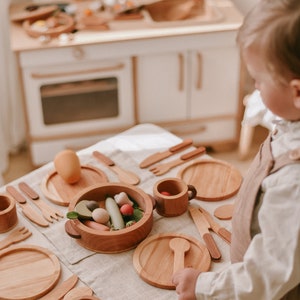 Montessori kökslekset i trä, låtsasleksfat för barn, Waldorfleksaker för småbarn, födelsedagspresent till förskolebarn