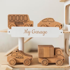 お子様への誕生日プレゼント、木製おもちゃの車、男の子へのプレゼント、モンテッソーリ感覚幼児用おもちゃ、木製おもちゃのトラック、幼児への誕生日プレゼント