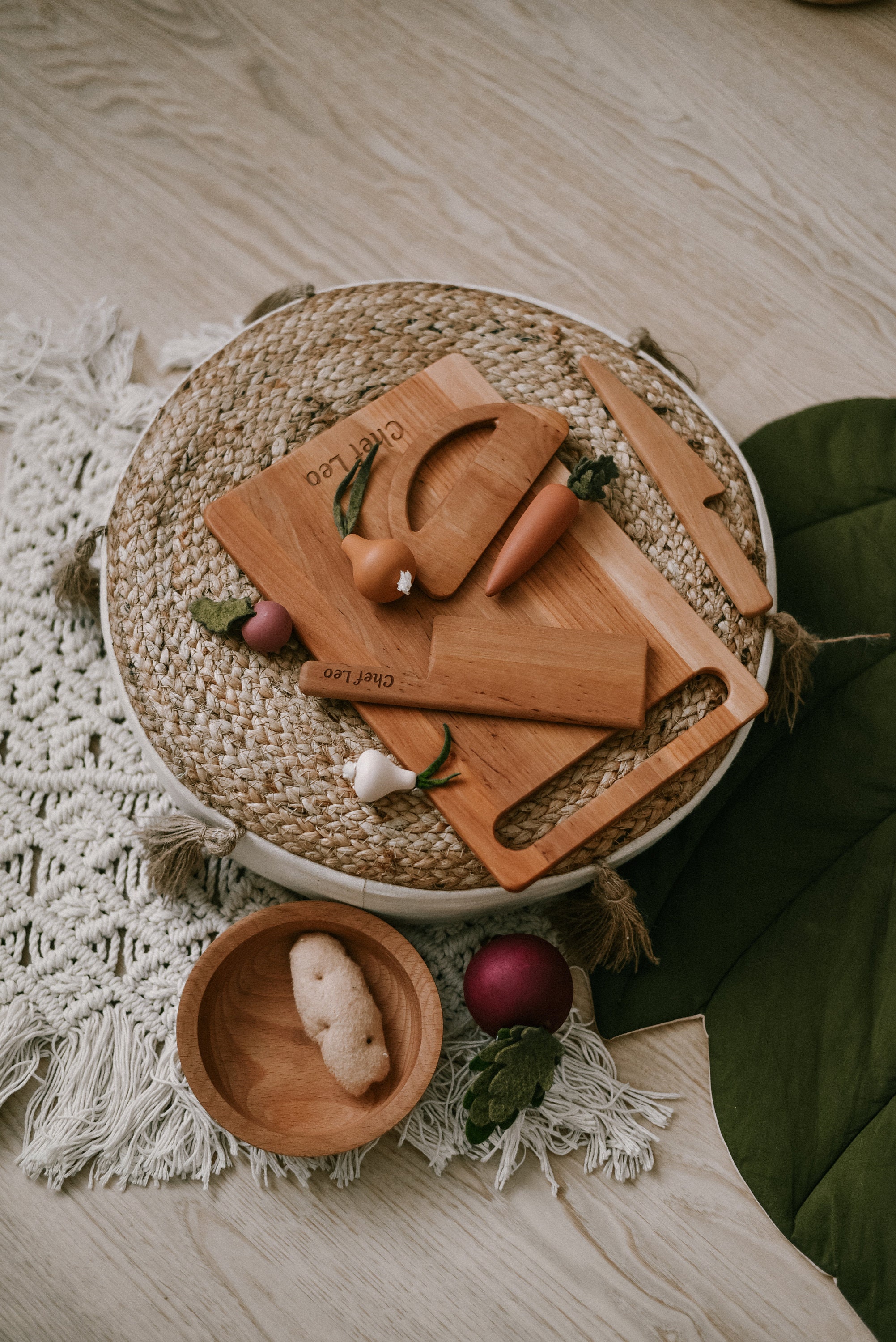 Tagliere e coltello in legno sicuro per bambini, utensili per bambini piccoli, giocattolo Montessori, tagliere per bambini, set da taglio, regalo di compleanno per bambini - Italia