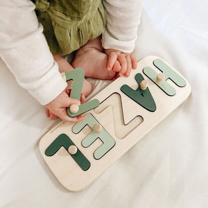 Neues Baby Geschenk Holz Namen Puzzle für Kleinkind Montessori Puzzle, Erstes Geburtstagsgeschenk für Baby Jungen Baby Mädchen, Holzspielzeug, individuelles Geschenk für Kinder Bild 1