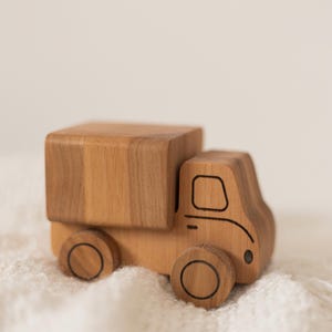 Geburtstagsgeschenk für Kleinkinder, Holzspielzeugautos, Babygeschenk für Jungen, Geburtstagsgeschenk für Kinder, Montessori Kleinkindspielzeug, Holzspielzeug
