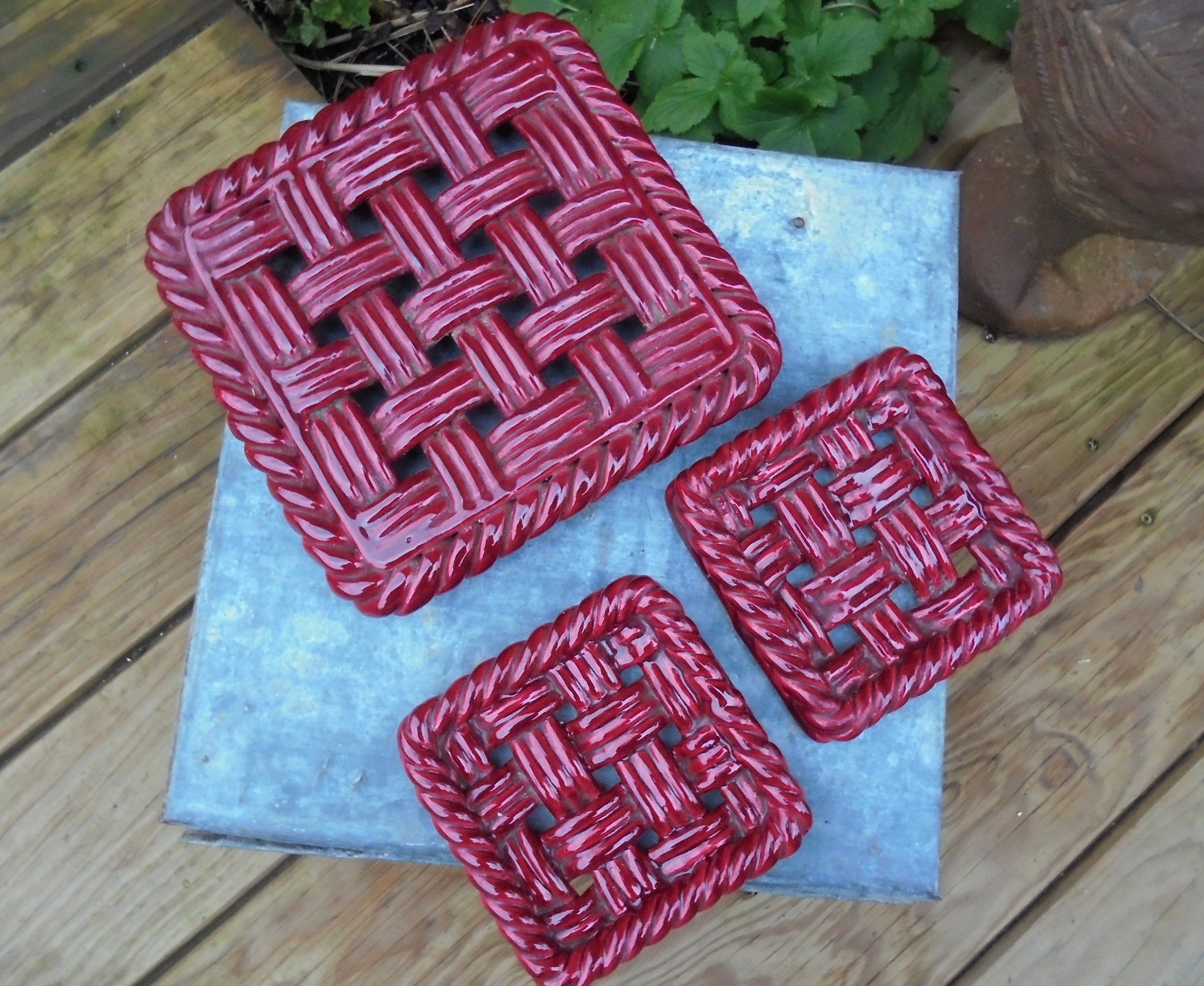 Dessous Plat Bouteille - Ensemble Au Décor Tressé Dans Le Goût de Vallauris