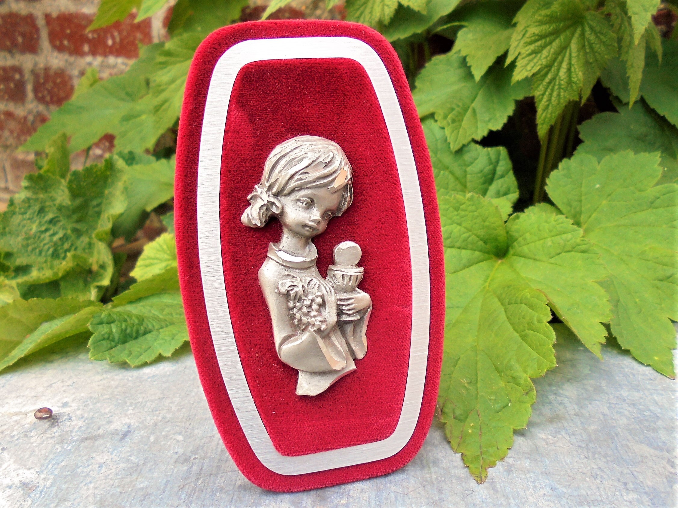 Cadre Étain Communion Modèle Communiante - Ciselé Main