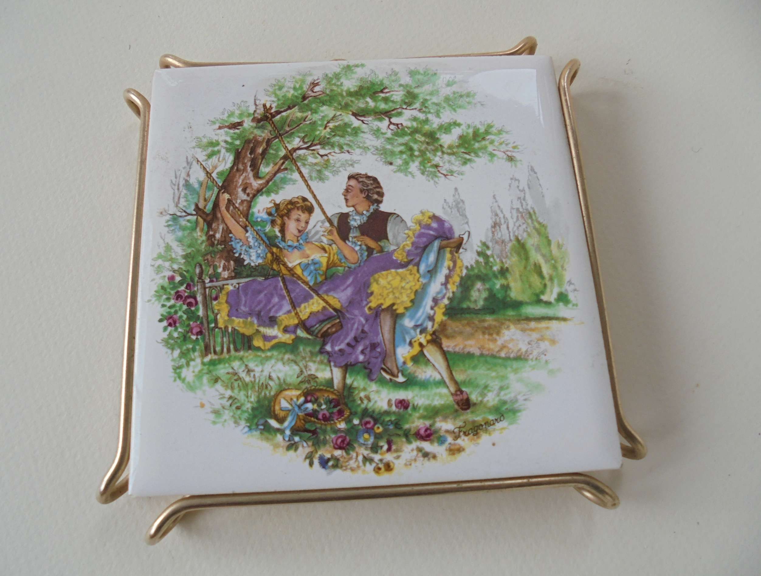 Carreau de Desvres Monté en Petit Dessous Plat/Carafe - Signé Fragonard