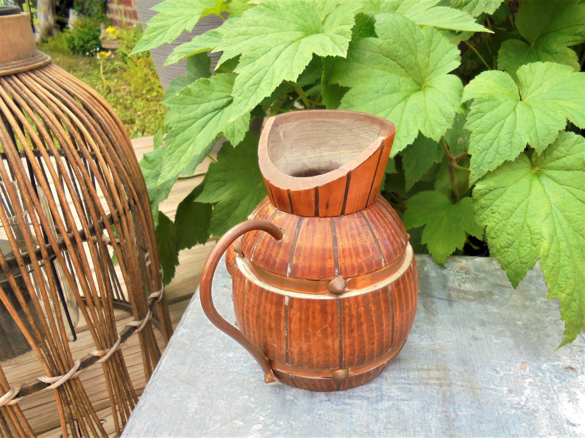 PERARDの木製ピッチャー（ブラウン） - 完全手作り - Etsy 日本