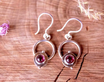 Handmade silver garnet earrings - vintage style  - dangle & drop earrings