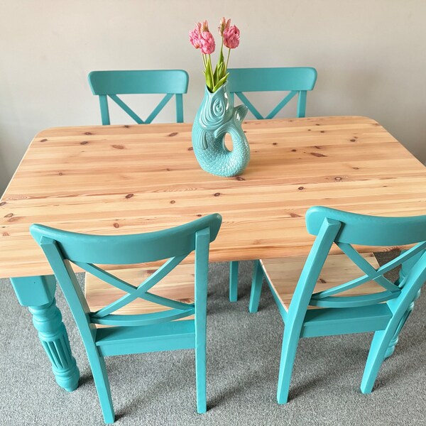 Farmhouse Pine Table and 4 Chairs