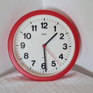 Vintage Pop art Memphis Milano style wall clock Germany movement H&H