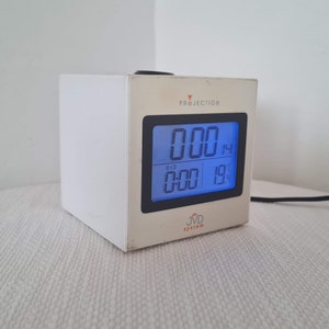 3X(Smart Digital Am Bett, WeißE LED USB Schreibtisch Uhr mit 12 / 2