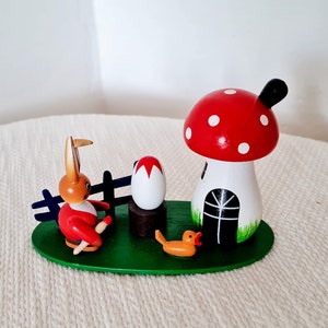 Vintage Erzgebirge Easter  bunny German Wooden decoration  folk art hand painted made in East Germany