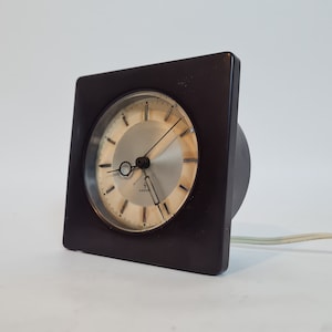 Vintage retro bakelite electric desk clock with alarm Siemens 50s