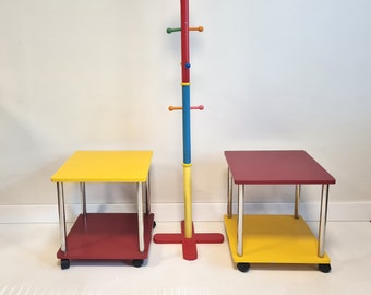 Vintage Pop art Memphis Milano style table on wheels