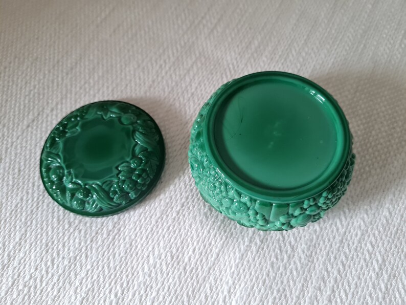 Bohemian Art Deco Glass Jewelry Box, Czech Schlevogt Ingrid Dose image 6
