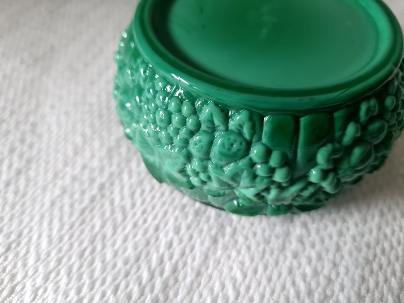 Bohemian Art Deco Glass Jewelry Box, Czech Schlevogt Ingrid Dose image 7