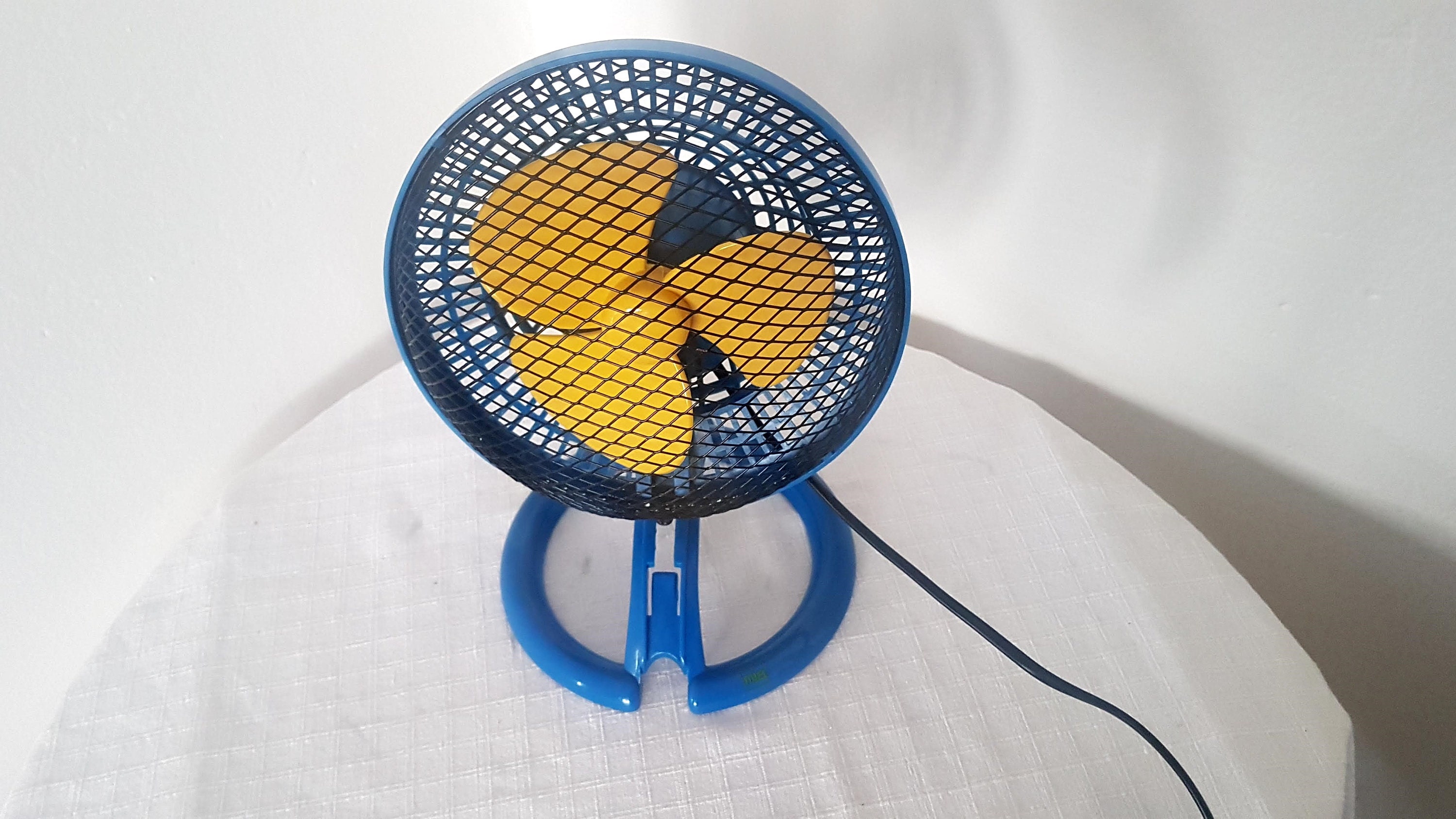 Vintage MEMPHIS Milano Style Floor Standing Fan With 3 Speed by