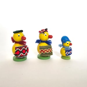 Vintage retro wooden duck family German Easter hand painted decoration