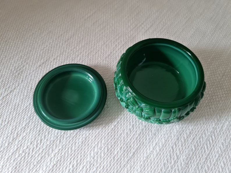 Bohemian Art Deco Glass Jewelry Box, Czech Schlevogt Ingrid Dose image 5