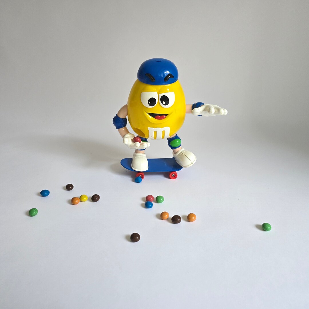 M&M’s イエロー キャンディディスペンサー ヴィンテージ フィギュア 置物 il_1080xN.5941336380_fsaw.jpg