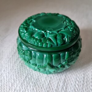 Bohemian Art Deco Glass Jewelry Box, Czech Schlevogt Ingrid Dose image 8