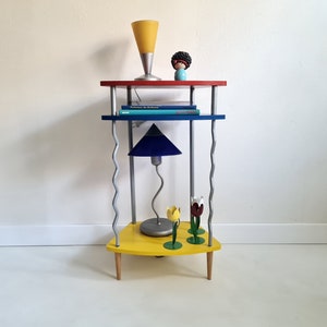 Vintage Pop art Memphis Milano style Rack