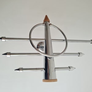 Vintage Postmodern style chrom hanger with wooden arrow