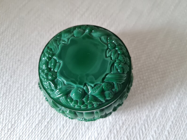 Bohemian Art Deco Glass Jewelry Box, Czech Schlevogt Ingrid Dose image 4