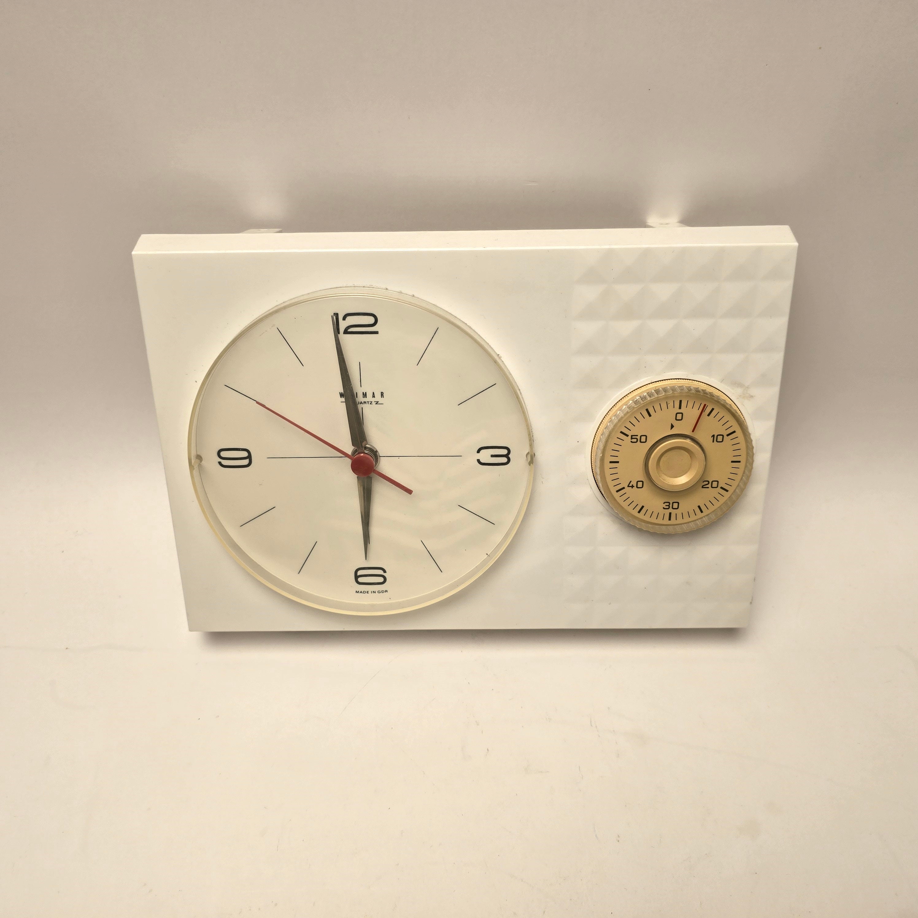 旧東ドイツGDR WEIMAR 壁掛け時計 雪華模様 ビンテージ レトロ 旧東ドイツGDR WEIMAR 壁掛け時計 雪華模様 ビンテージ レトロ 旧