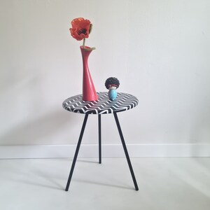 Vintage Pop art Memphis Milano style table
