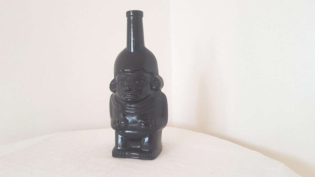 Collectible Liquor Bottle Pisco Puro Chimu Huaco Peruano