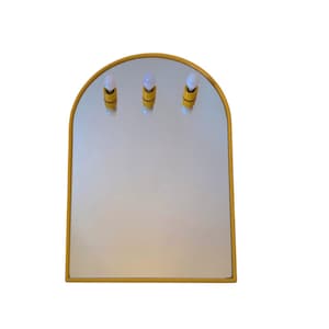 Specchio da bagno vintage MCM in plastica gialla italiana da parete con attacco E14 – Prodotto in Italia, anni '70