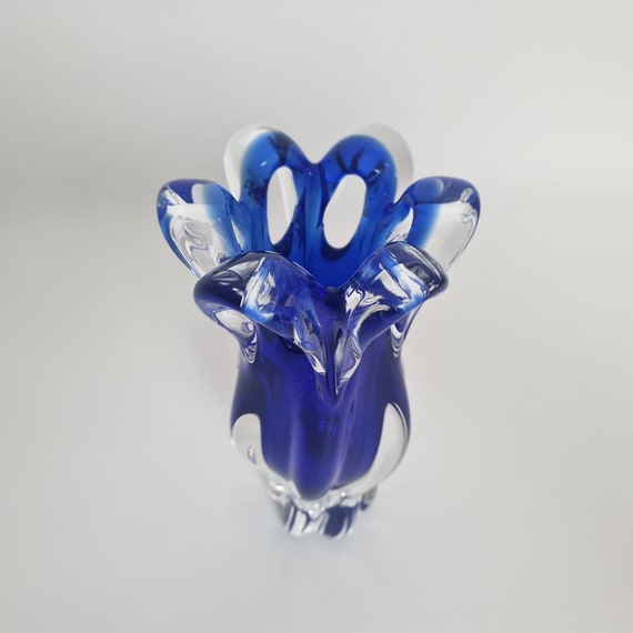 ヴィンテージ ボヘミアン ガラス花瓶 80 年代の美しいアートガラスで