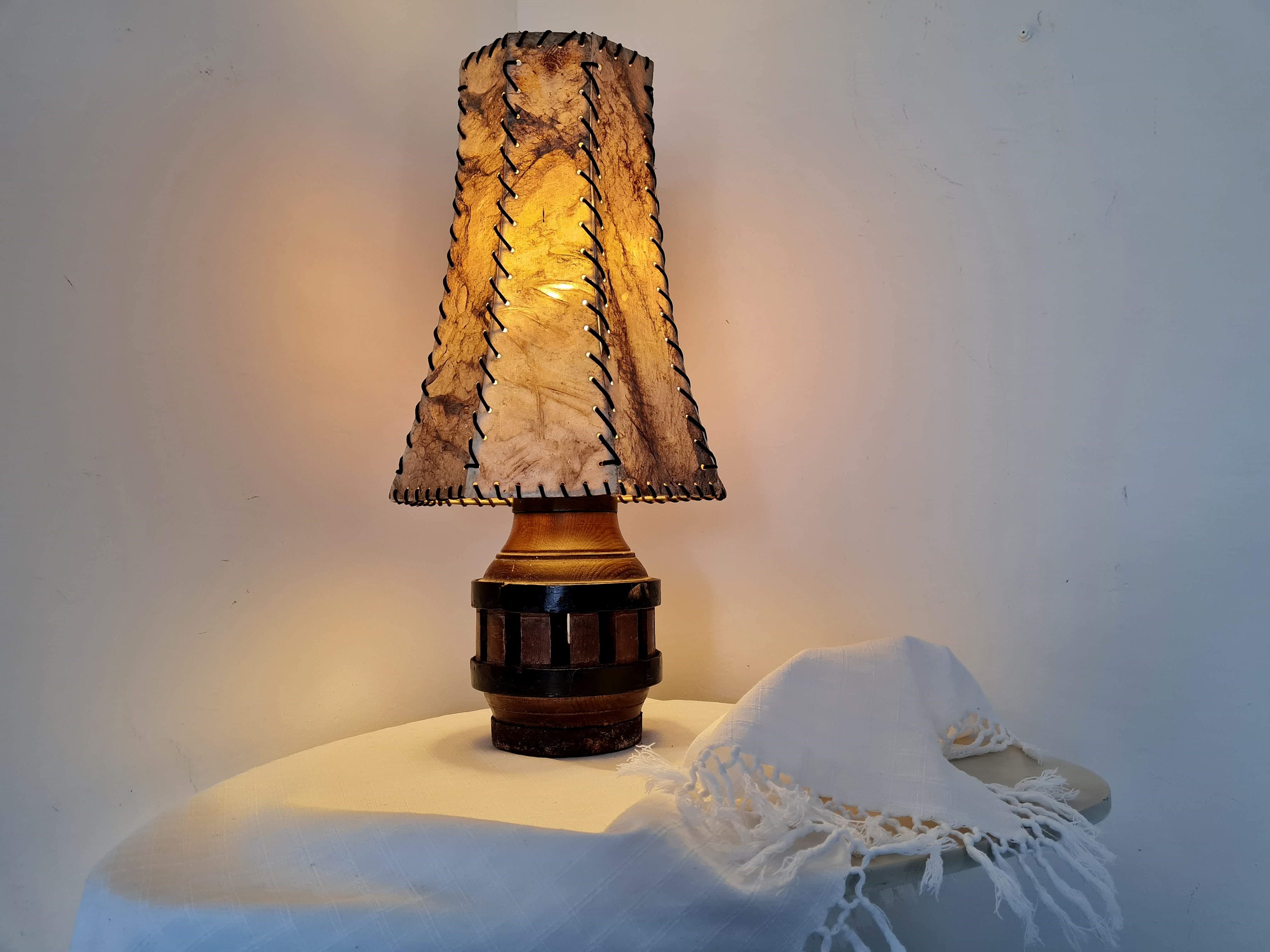 Antique table lamp shades deals