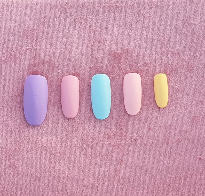 PASTEL  DREAMS  Reusable Press On Nails image 0