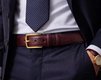 Cintura da uomo in pelle italiana bordeaux con fibbia dorata
