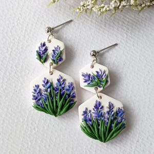 Lavendel Ohrring Flieder Ohrhänger Handgemachte Ohrringe Polymer Clay Lila Blume Schmuck Geschenk für Frau Einzigartiges Muttertagsgeschenk für Mama