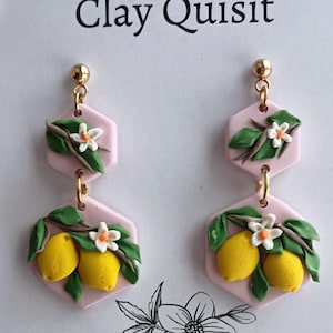 Orecchini a forma di limone, orecchini pendenti con frutta, orecchini esagonali in argilla fatti a mano, gioielli in argilla polimerica, regalo per lei, tema limone, regali per la festa nuziale