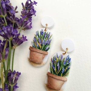 Lavendel Ohrringe Baumeln Flieder Ohrring Handgefertigte Polymer Clay Ohrringe Lila Blume Schmuck Cottage Core Geschenkideen Lavendel Geschenk für Mutter