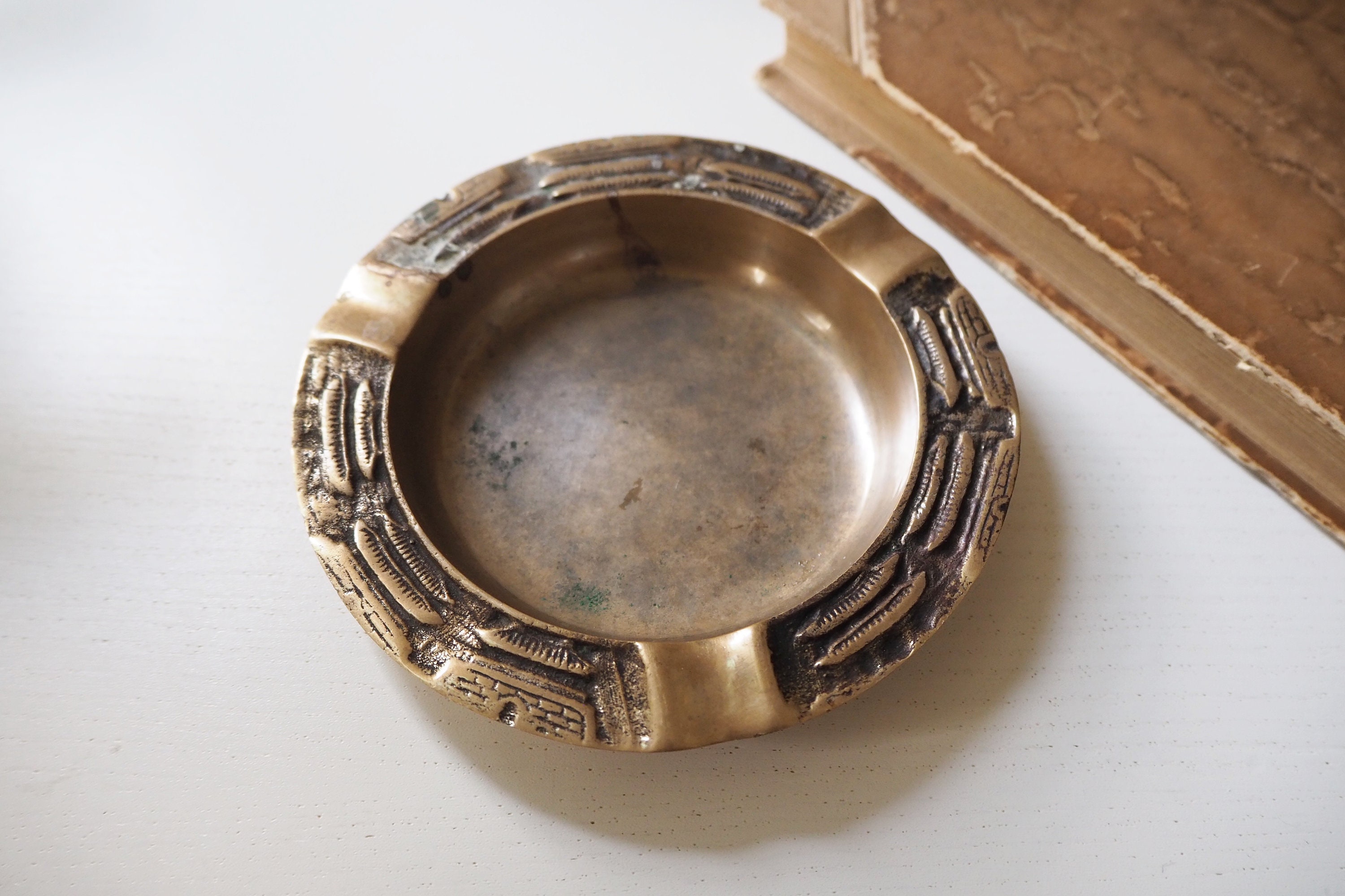 ヴィンテージ真鍮灰皿 | ヴィンテージ灰皿 | 真鍮灰皿 - Etsy 日本